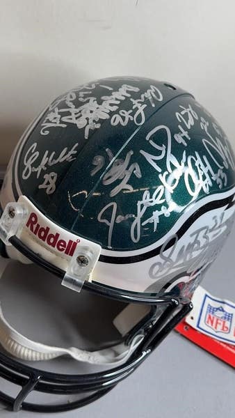 2002 Philadelphia Eagles Signed Full Size Authentic Riddell NFL Football Helmet | SidelineSwap | Buy and Sell on SidelineSwap 2002 Philadelphia Eagles Signed Full Size Authentic Riddell NFL Football Helmet | SidelineSwap | Buy and Sell on SidelineSwap