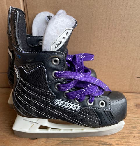 Bauer Nexus 4000 Hockey Skates Y10