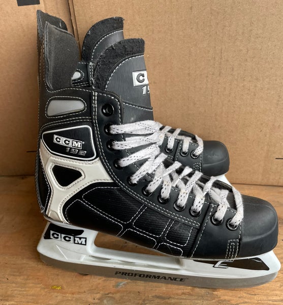 CCM Tacks 152 Hockey Skates 6D