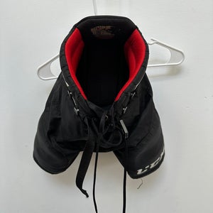 Youth Small CCM Hockey Pants 90 (Used)