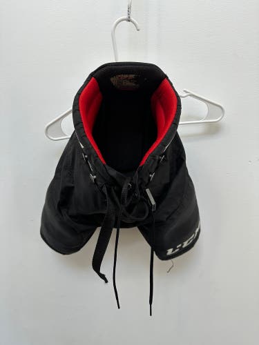Youth Small CCM Hockey Pants 90 (Used)