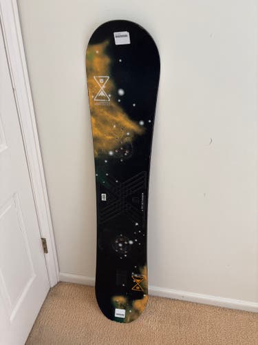 Burton LTR Cosmic Snowboard - 134 cm Used