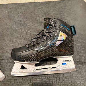 2021 True TF9 Hockey Skates Size 2.5 (Used)