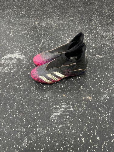 Used Adidas PREDATOR Soccer Cleats Black Junior 01 11849-S000034395