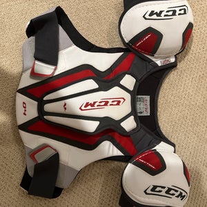Senior CCM Vector Shoulder Pads