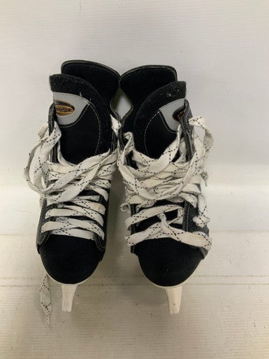 Used CCM POWERLINE 500 Junior Hockey Skate Junior 03 11823-S000036336