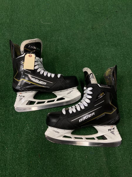 Senior Bauer Supreme M40 Hockey Skates 11 (Used)