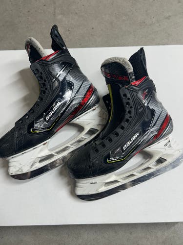 NCAA Bauer Vapor 2X Pro Hockey Skates Pro Stock 5.5 254mm (Used)