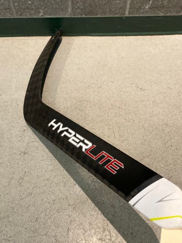 Senior Bauer Hyperlite Goalie Stick Regular 26" Paddle Pro Stock (Used)