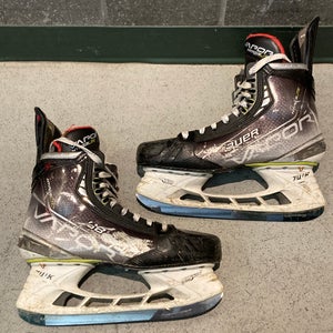 Senior Bauer Vapor Hyperlite Hockey Skates 10.5 (Used)