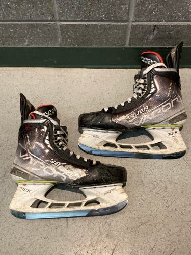 Senior Bauer Vapor Hyperlite Hockey Skates 10.5 (Used)