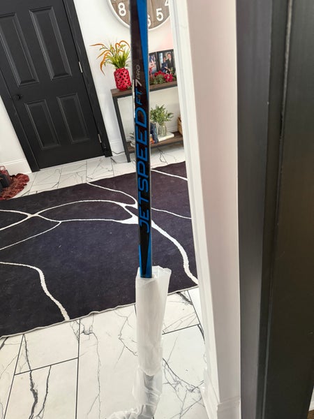 Intermediate CCM JetSpeed FT7 Pro Right Handed Hockey Stick P92M 80 Flex (New)
