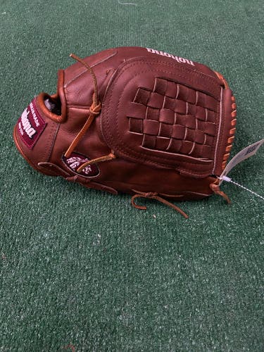 Nokona Custom 1300 RH Outfield Baseball Glove 13" (Used)