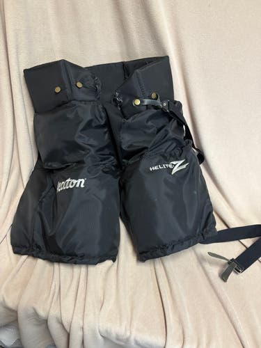 Senior XXL Heaton Helite-Z Hockey Pants (Used)