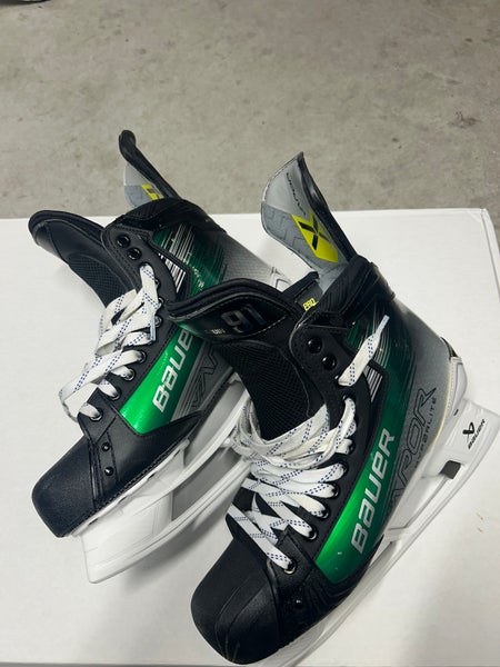 NHL Bauer Vapor Hyperlite 2 Hockey Skates Pro Stock 11.5 296mm SEGUIN (Used)