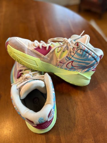 Men's Size M 7.0 (W 8.0) Nike Kyrie Infinity Shoes (Used)