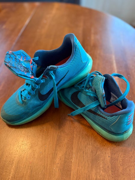 Kid's 7Y (Big Kids / Youth) Nike Kobe 10 Shoes (Used)