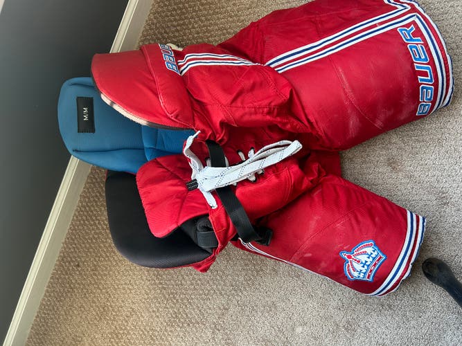 Men's Senior Medium Bauer Nexus Hockey Pants (Used)