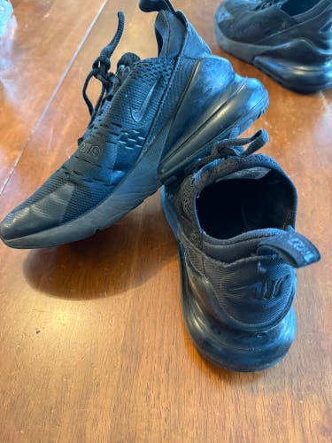 Black Unisex 5Y (Big Kids / Youth) Youth Nike Air Max 270 Shoes (Used)