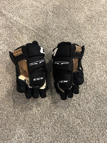 CCM HGT4R Gloves 12" (New)