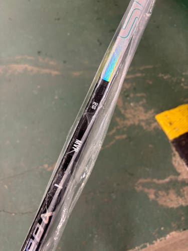 Intermediate Bauer Nexus Tracer Left Hand Hockey Stick P92 65 Flex (New)