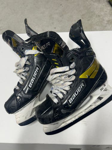 NHL Bauer Supreme Ultrasonic Hockey Skates Pro Stock Size 8 Fit 1 272mm (Used)