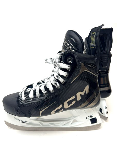 CCM Tacks XF Pro Skates Size 7 Wide w/Steels