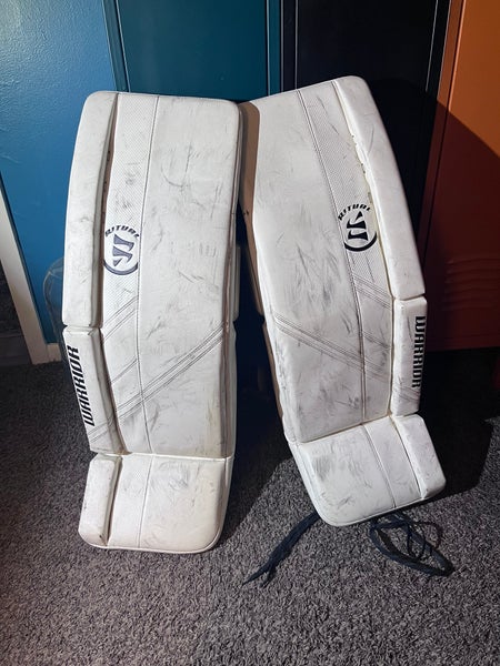 Warrior G5 legs pads