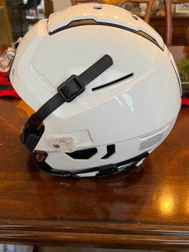 Youth Medium Schutt F7 LX1 Helmet (New)