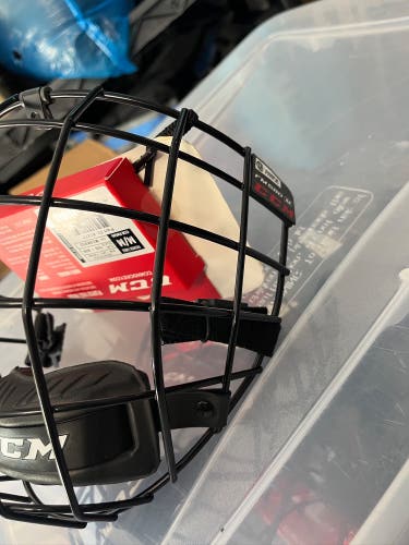 Medium CCM FM580 Full Cage (New)