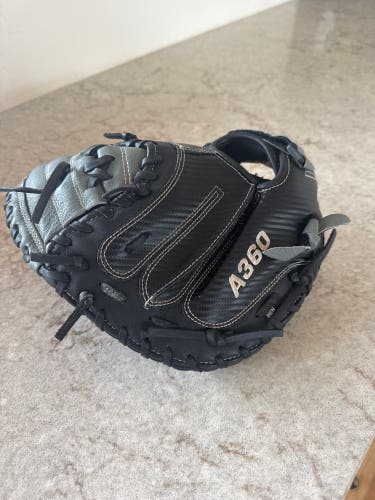 Wilson A360 RH Catcher's Baseball Glove 31.5" (Used)