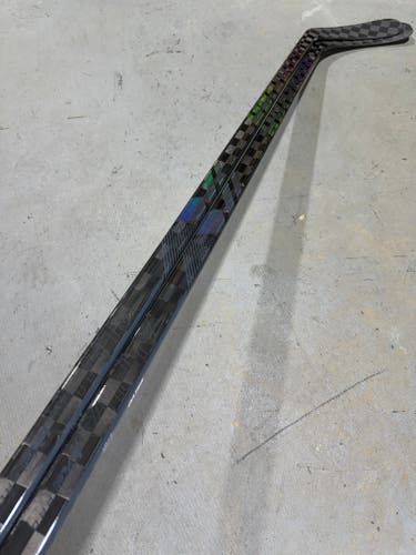 2 Warrior Alpha LX2 Pro, Pro Stock Hockey Stick Grip W77 Right 85 Flex 4151