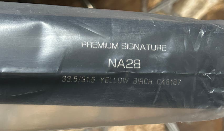 B45 Bat (-3) 30.5 oz 33.5" (New) Premium Signature Yellow Birch