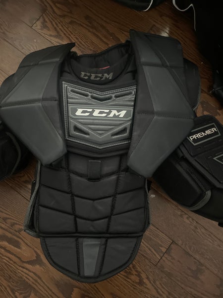 Medium CCM Premier R1.9 Goalie Chest Protector (Used)