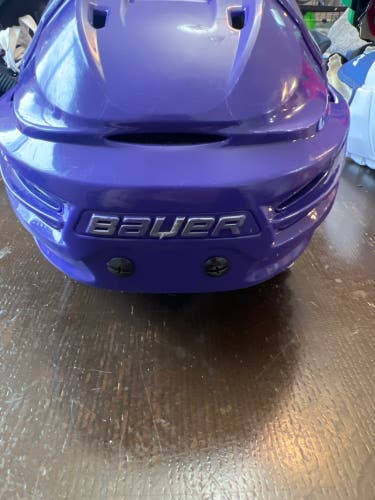 Medium Bauer Re-Akt 100 Helmet (Used)