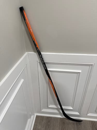 Bauer Vapor FlyLite intermediate Right Handed Hockey Stick P92 (New) orange 55 flex