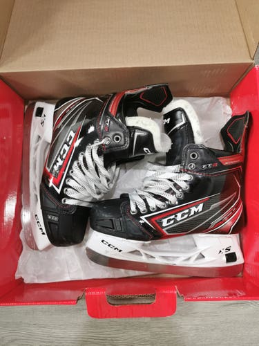 CCM JetSpeed FT2 Hockey Skates Regular Width Size 6