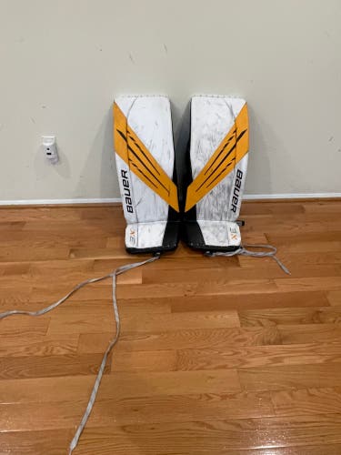 33" 2023 Bauer Vapor 3X Goalie Leg Pads (Used)