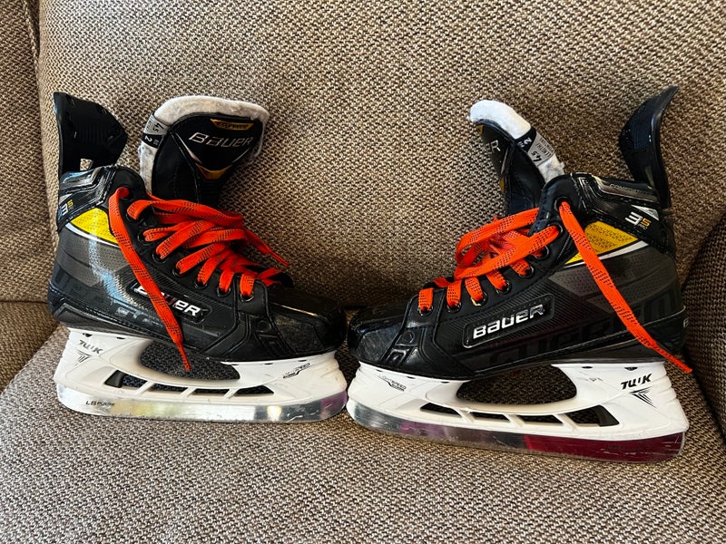 Bauer Supreme 3S Pro Hockey Skates Regular Width Size 4.5 (Used)