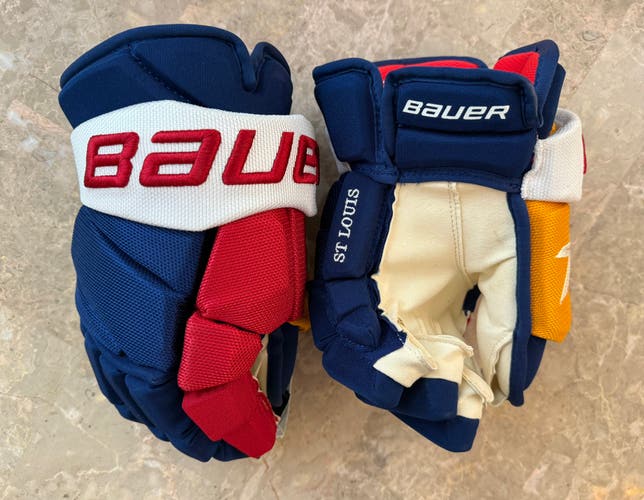 St. Louis Blues Retro Bauer Vapor 2X Pro Gloves 13" Pro Stock (New)