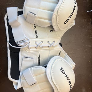 Small Senior Sher-Wood 5030 HOF Shoulder Pads (Used)