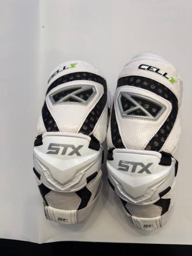 Medium Adult STX Cell V Arm Pads (Used)