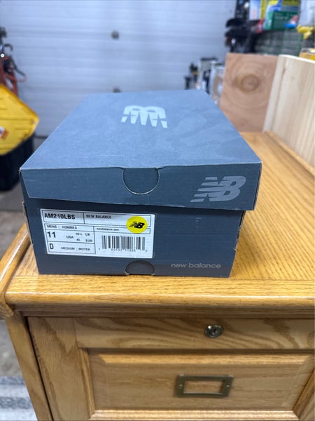 Men's Size M 11.0 (W 12.0) Adult New Balance Shoes (New)