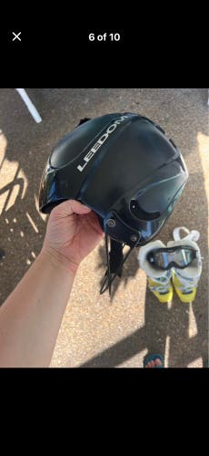 Unisex Medium/Large Helmet (Used)