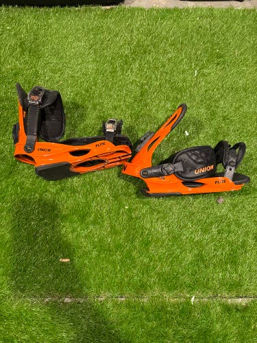 Union Flite snowboard bindings Size XL