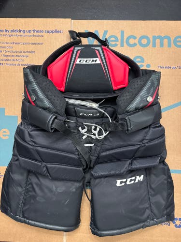 Intermediate Large CCM Extreme Flex 1.9 Hockey Goalie Pants (Used)