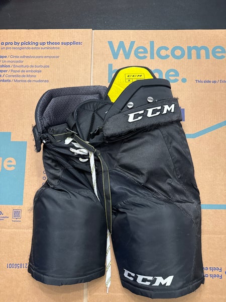 Senior Small CCM Tacks 9080 Hockey Pants (Used)