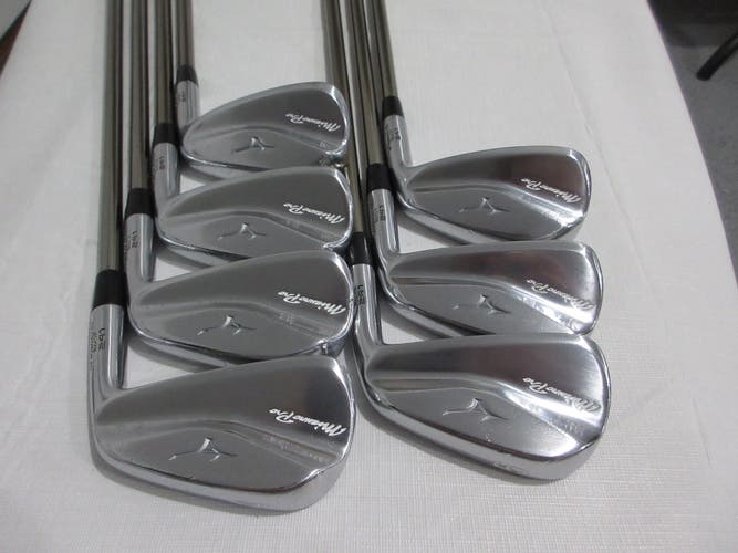 Mizuno Pro 241 Iron Set - 4-PW - Mamiya Senior Flex Graphite