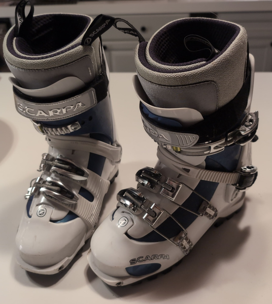 Scarpa - Diva Downhill Alpine Touring Ski Boots