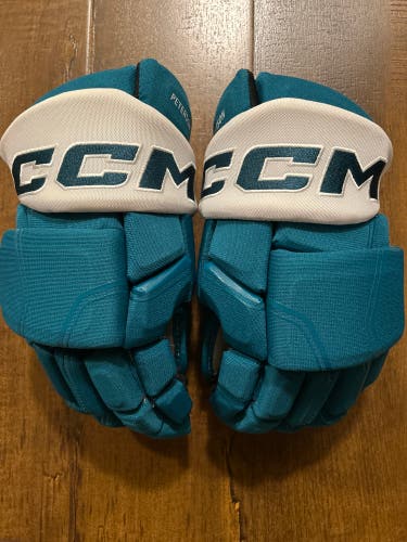 San Jose Sharks / Barracuda Pro Stock Teal CCM HGQL Gloves 14" (Used)
